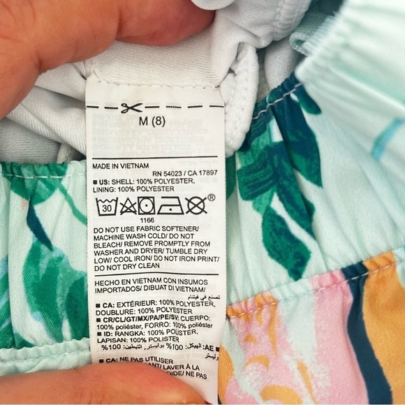 Old Navy Girls Dolphin-Hem Run Shorts Size Medium - Picture 4 of 4